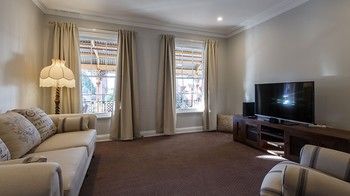 Bathurst Royal Apartments - Accommodation Batemans Bay 9