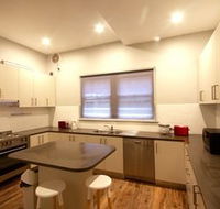 Dalziel Lodge - Accommodation Batemans Bay