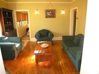 Leura Lady - Accommodation Batemans Bay 7