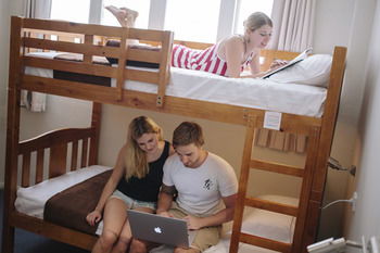 Mad Monkey Backpackers On Broadway - Adults Only - Accommodation Batemans Bay 13