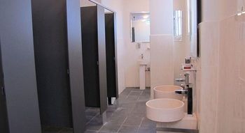 Mad Monkey Backpackers On Broadway - Adults Only - Accommodation Batemans Bay 14