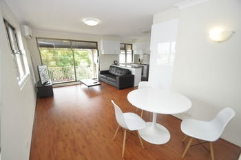 Balmain 2 Mont Furnished Apartment - Accommodation Batemans Bay 13