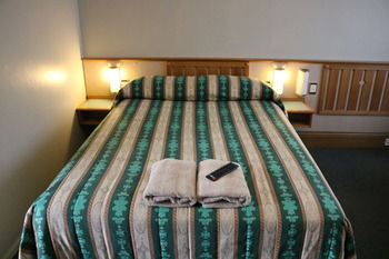 The Hermitage Motel - Accommodation Batemans Bay 2