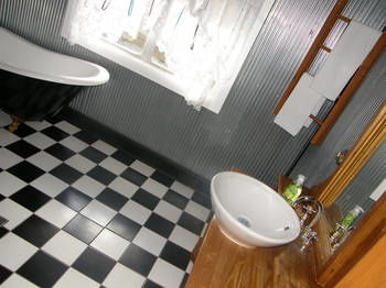 37 Queen Gloucester - Accommodation Batemans Bay 0