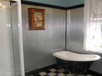 37 Queen Gloucester - Accommodation Batemans Bay 1