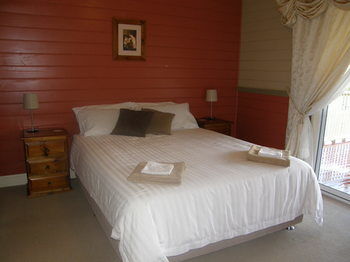 37 Queen Gloucester - Accommodation Batemans Bay 10