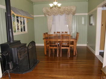 37 Queen Gloucester - Accommodation Batemans Bay 13