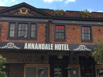 Annandale Hotel - Accommodation Batemans Bay 2