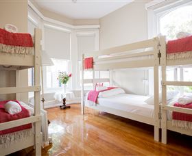 Montacute Boutique Bunkhouse - Accommodation Batemans Bay 1