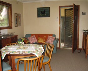 Lyrebird Cottage - Accommodation Batemans Bay 1