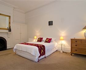 Roxburgh House Apartments - Accommodation Batemans Bay 2