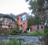 Alexanders Airport Accommodation - Accommodation Batemans Bay