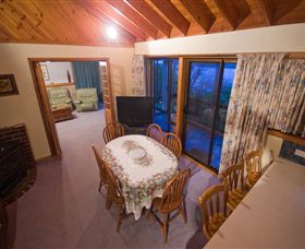Waterside Accommodation - Derwent Vista - Accommodation Batemans Bay 1