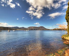 Waterside Accommodation - Derwent Vista - Accommodation Batemans Bay 5