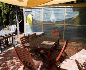Waterside Accommodation - Derwent Vista - Accommodation Batemans Bay 4