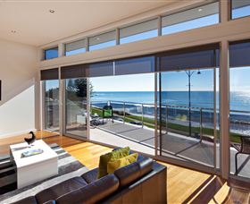Windsor Cottage - Accommodation Batemans Bay 0