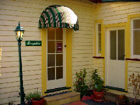 Ross B&B Accommodation - Accommodation Batemans Bay 0