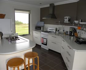 A Portside Experience - King Island - Accommodation Batemans Bay 3