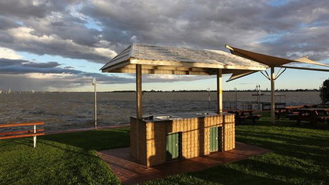 Lake Edge Resort - Accommodation Batemans Bay 4