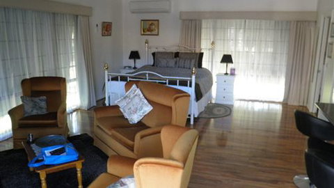 Waldara Cottage - Accommodation Batemans Bay 2
