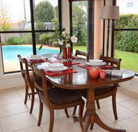 DeLuca - Accommodation Batemans Bay