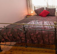 Muscat House - Accommodation Batemans Bay