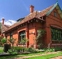Buxton Manor - George Lowe Esquire Apartment - Accommodation Batemans Bay