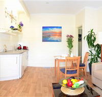 Cooinda View Bed and Breakfast - Accommodation Batemans Bay