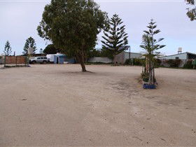 Fowlers Bay Caravan Park - Accommodation Batemans Bay 3