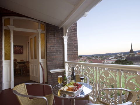 Auldington Hotel - Accommodation Batemans Bay 2