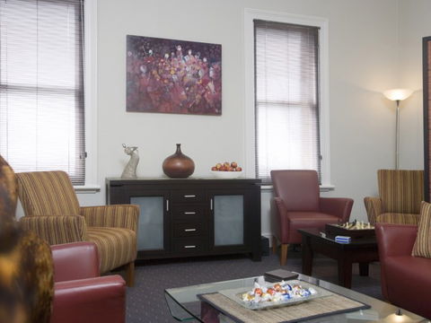 Auldington Hotel - Accommodation Batemans Bay 4