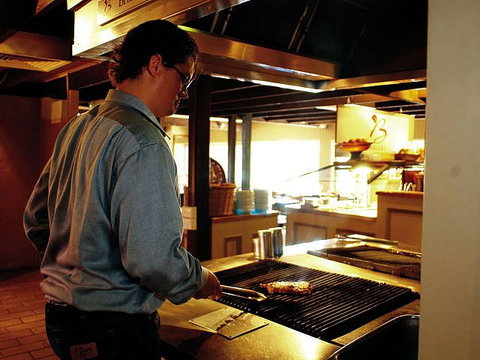 Briars Country Lodge And Briars Historic Inn - Accommodation Batemans Bay 3