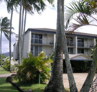 Cairns Holiday Lodge - Accommodation Batemans Bay