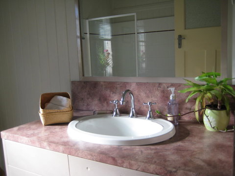 Eco Queenslander Holiday Home - Accommodation Batemans Bay 6