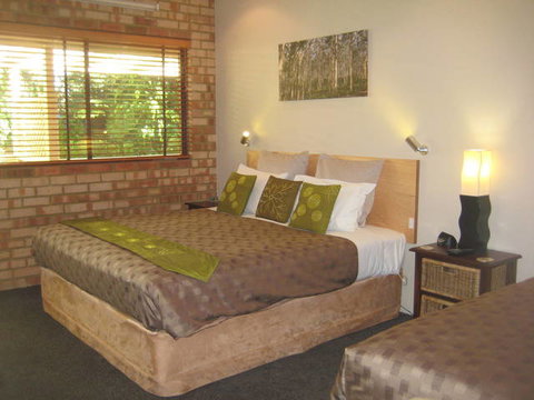 Edge Of The Forest Motel And Cottage - Accommodation Batemans Bay 3