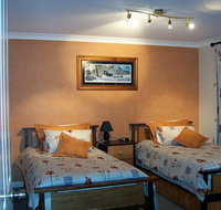Elm Cottage - Tumut - Accommodation Batemans Bay