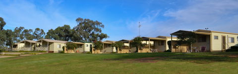 Euston Club Cabin Resort - Accommodation Batemans Bay 0