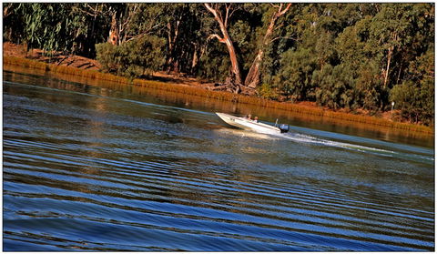 Euston Club Cabin Resort - Accommodation Batemans Bay 7