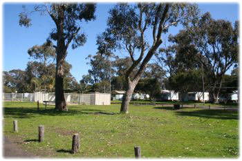 Lake Waranga Caravan Park & Holiday Camp - Accommodation Batemans Bay 2