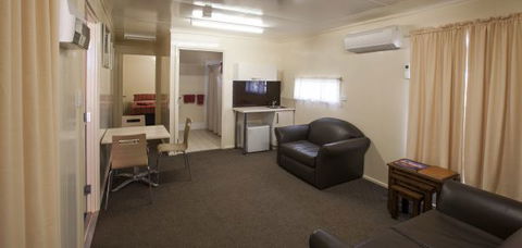 Curtin Springs Wayside Inn - Accommodation Batemans Bay 15