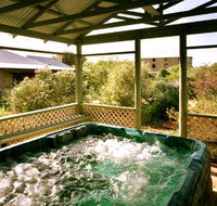 Rock of Ages Cottage BB - Accommodation Batemans Bay