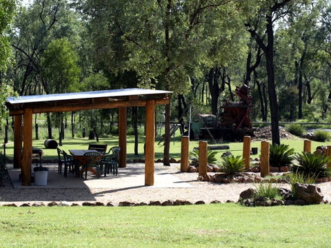 Rubyvale Motel & Holiday Units - Accommodation Batemans Bay 3