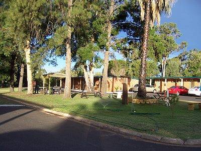 Silver Oaks Motel - Accommodation Batemans Bay 1