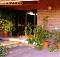 The Lookout Cave Underground Motel - Accommodation Batemans Bay