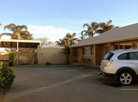 Town Centre Holiday Apartments - Accommodation Batemans Bay 3