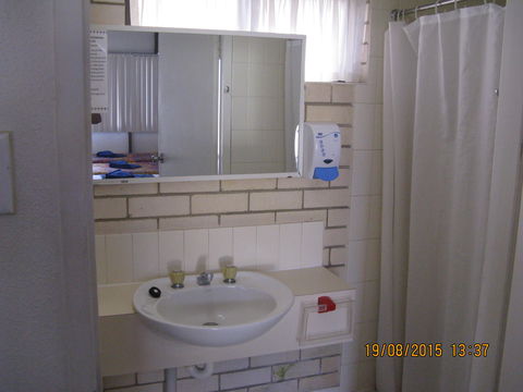 Tropical Gateway Motor Inn - Accommodation Batemans Bay 1