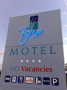 Tropixx Motel And Restaurant - Accommodation Batemans Bay 6