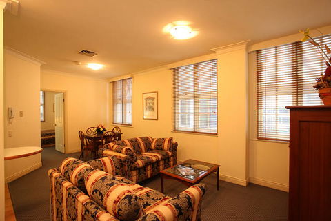 ULTIQA Rothbury Hotel - Accommodation Batemans Bay 3