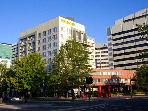 Waldorf Apartment Hotel Canberra - Accommodation Batemans Bay 1