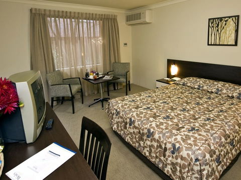 Wesley Lodge - Accommodation Batemans Bay 1